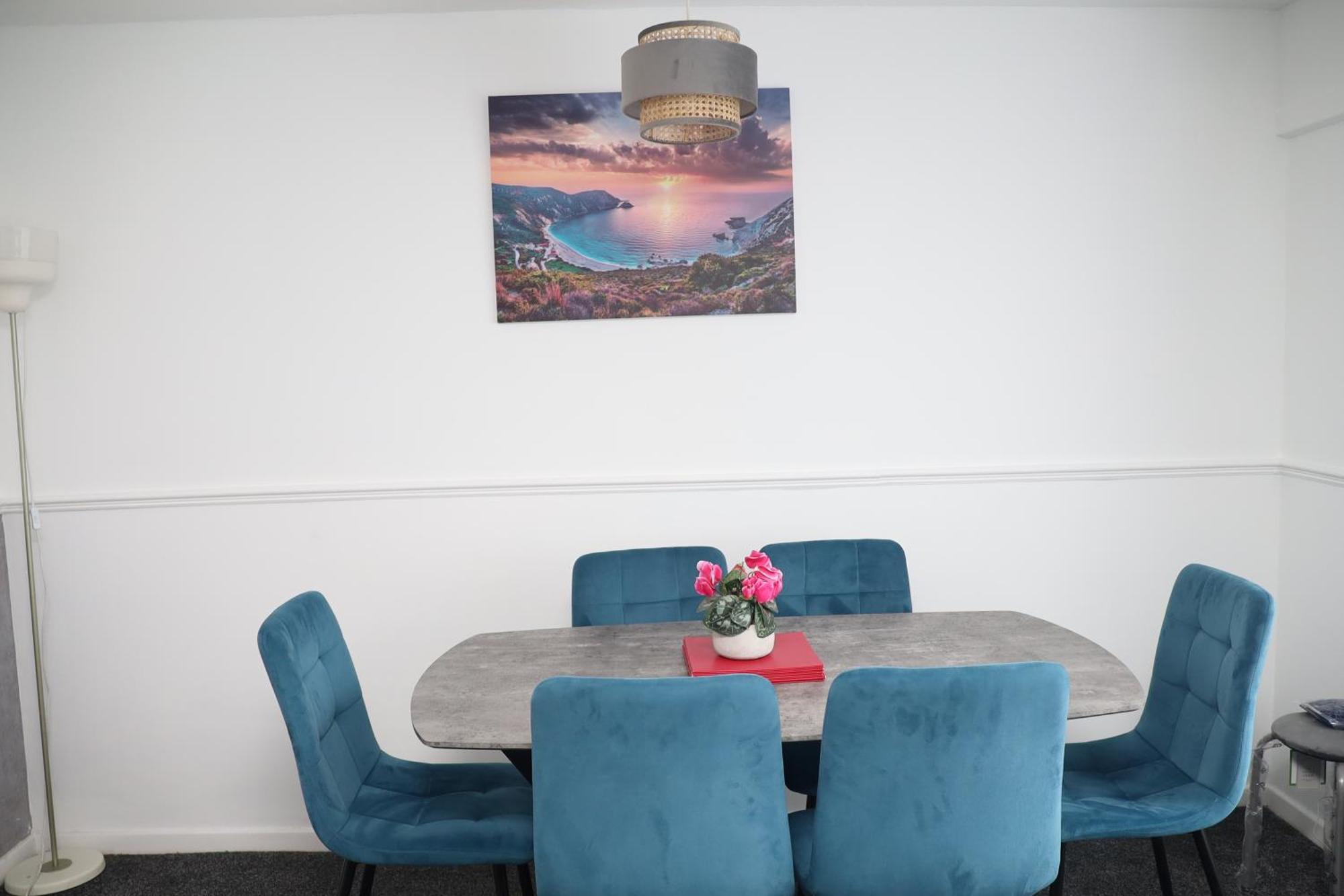 Superb 3 Bedroom Flat In Stafford Eksteriør billede